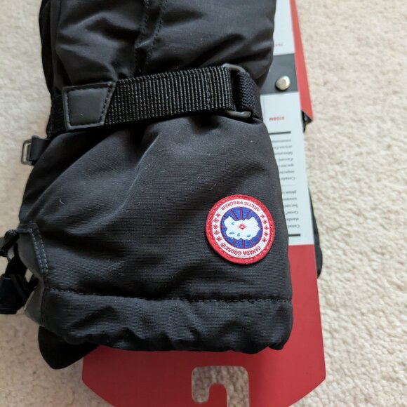 Canada Goose Black Arctic Down Mitts, Small - Picture 7 of 7